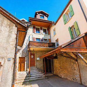 Maison villageoise contiguë de 5.5 pièces avec mezzanine